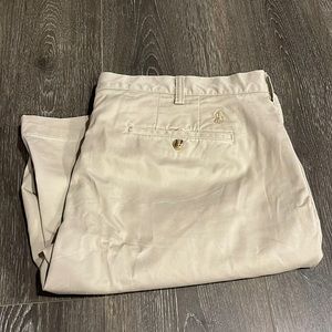 Men’s khaki polo shorts